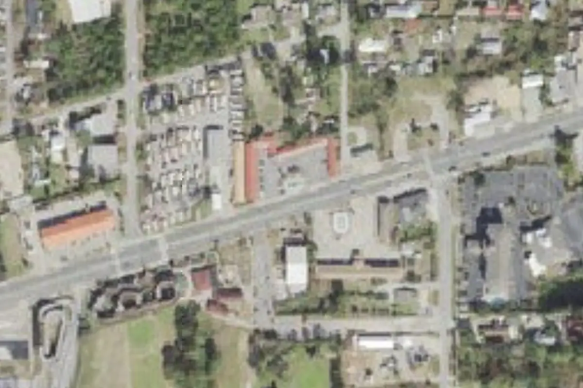 Aerial view of Front Beach RV Park and Motel