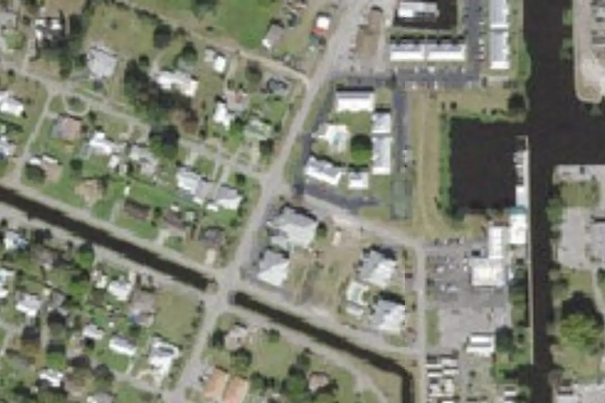 Aerial view of Roland Martin Marina & Resort (RV Park)