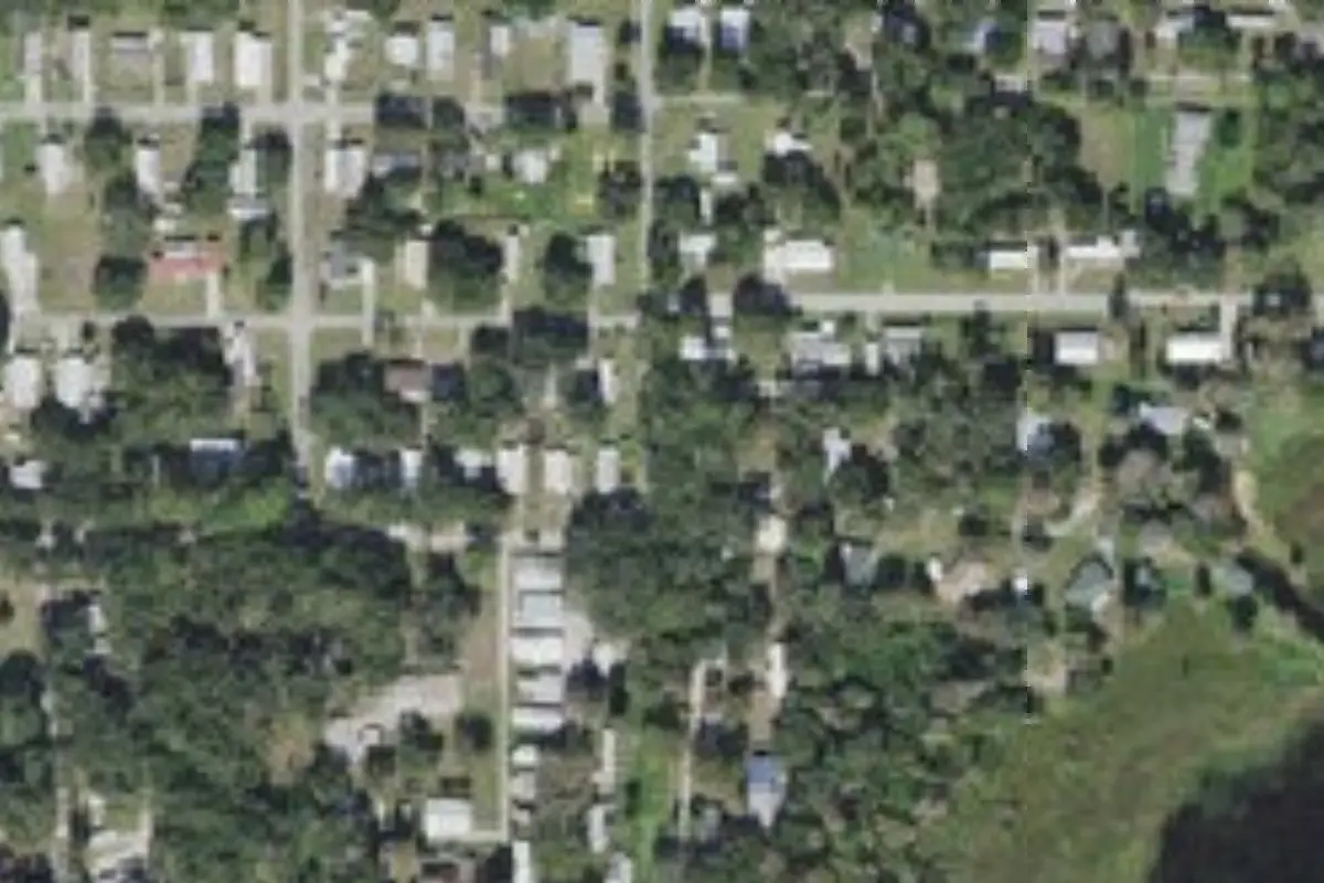 Aerial view of Oak Shores Mobile Home Park