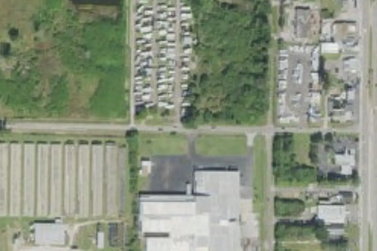Aerial view of Lone Pine RV Park