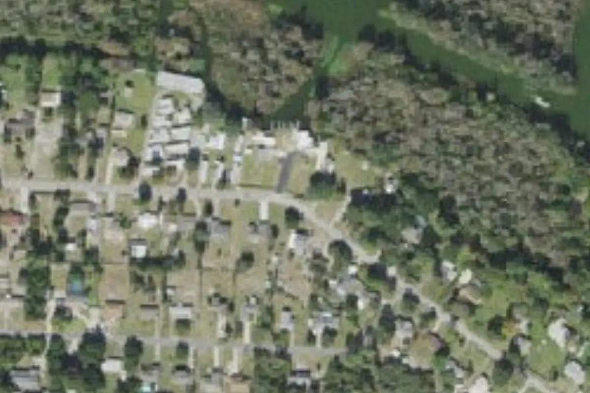 Aerial view of Footloose Waterfront Resort