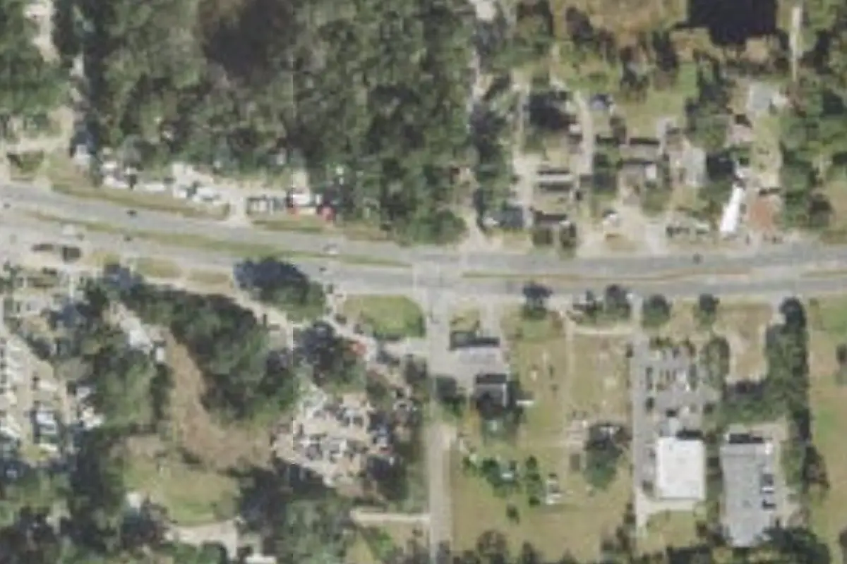Aerial view of Lakeside Travel RV Park