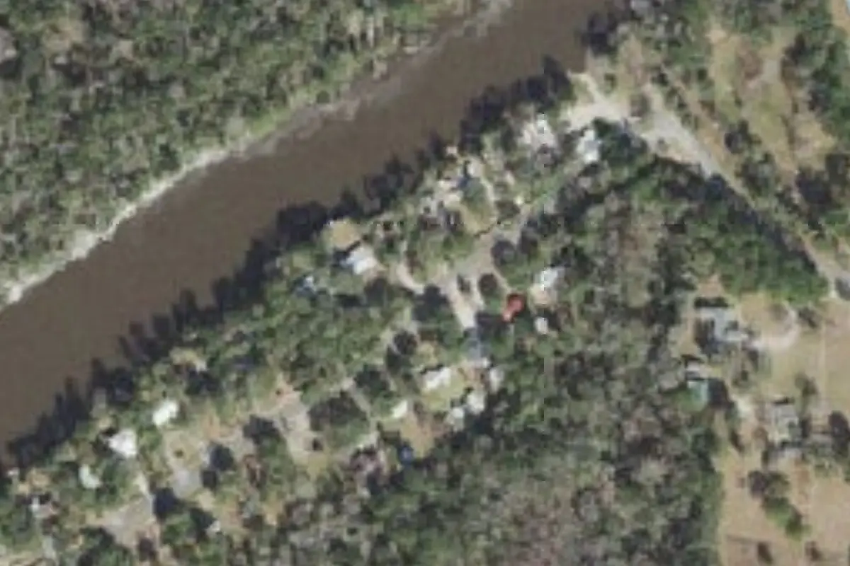 Aerial view of Riverfront RV & Campground