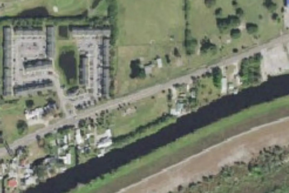 Aerial view of Cattlemens RV Park