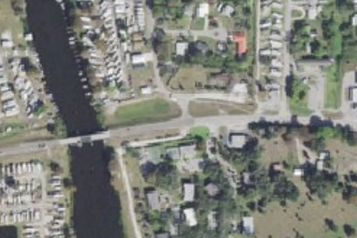 Aerial view of Zachary Taylor Waterfront RV Resort