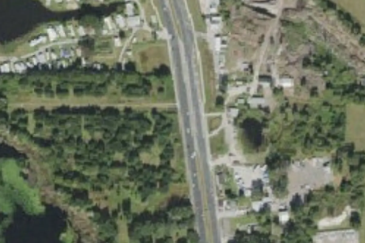 Aerial view of Lake Bambi MHC
