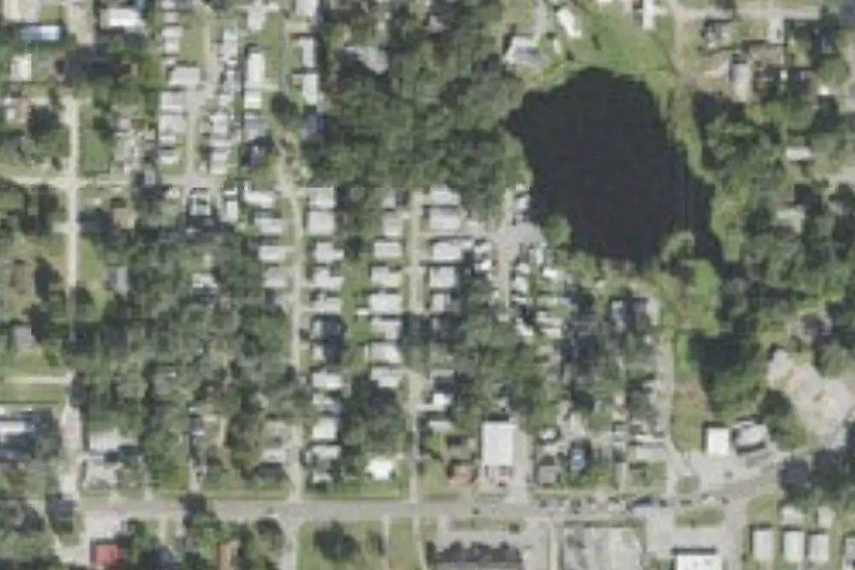 Aerial view of Little Lake Court RV Park