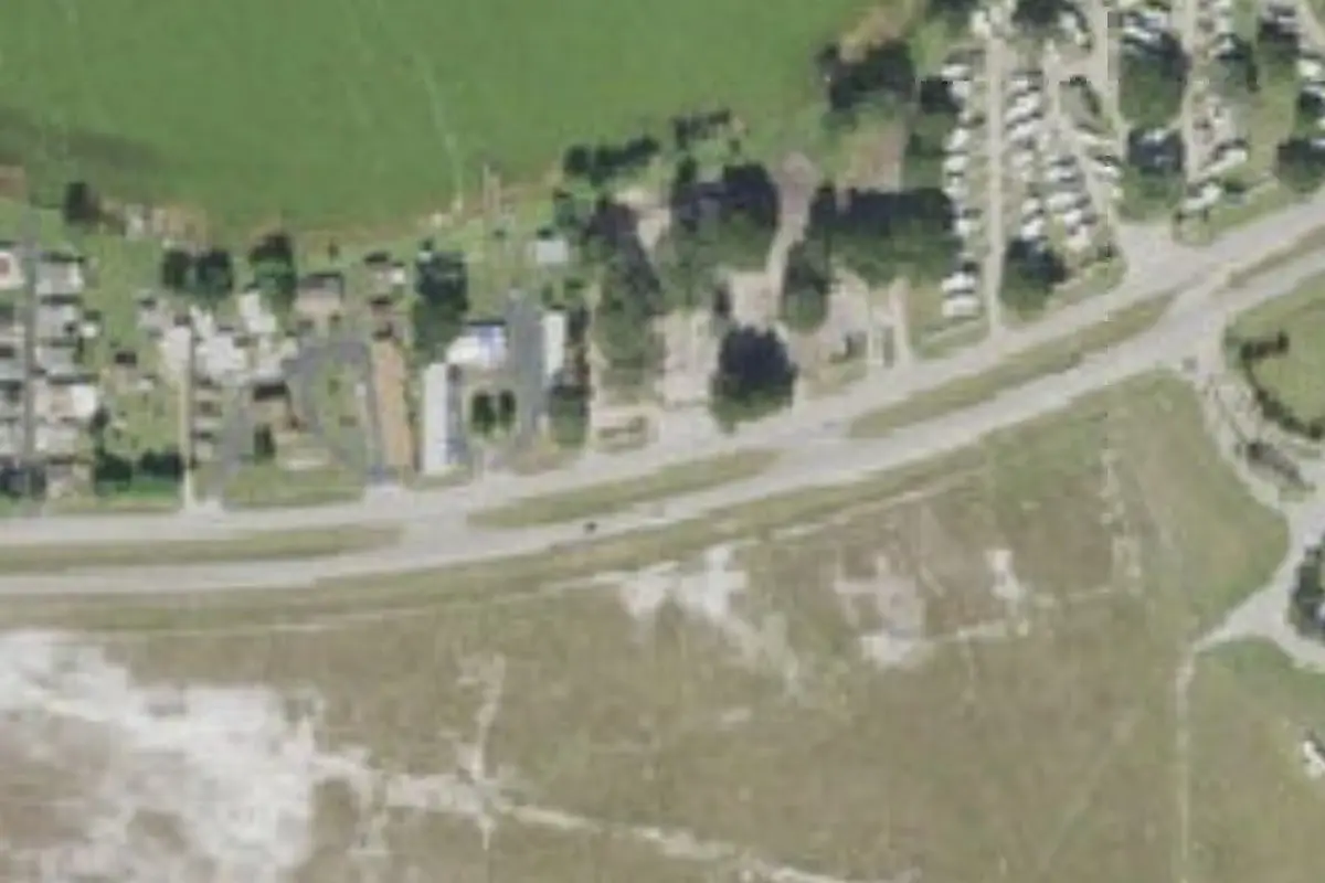 Aerial view of Lake Front Mobile Home Park