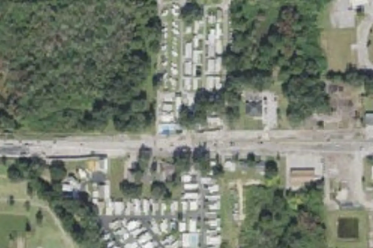 Aerial view of Royal Oaks RV/Mobile Home Park