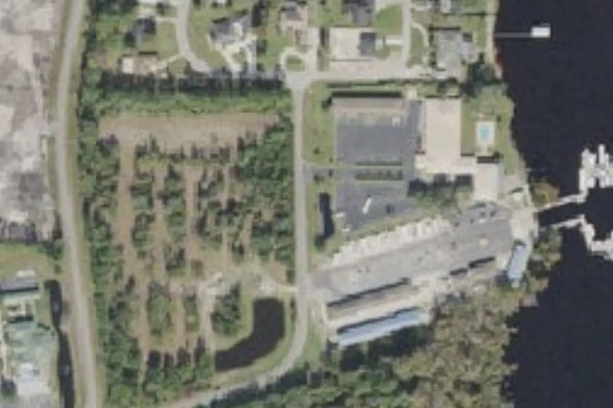 Aerial view of Crystal Cove Marina & RV Resort