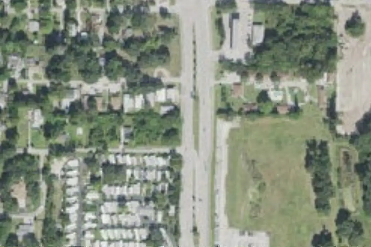 Aerial view of Palms & Pines Mobile Park