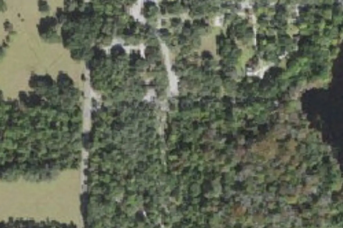 Aerial view of Lake Mills Park