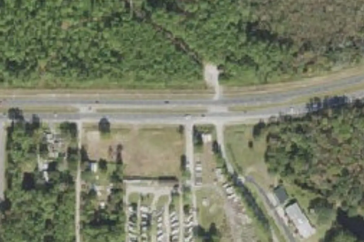 Aerial view of Smiling Gator RV Park