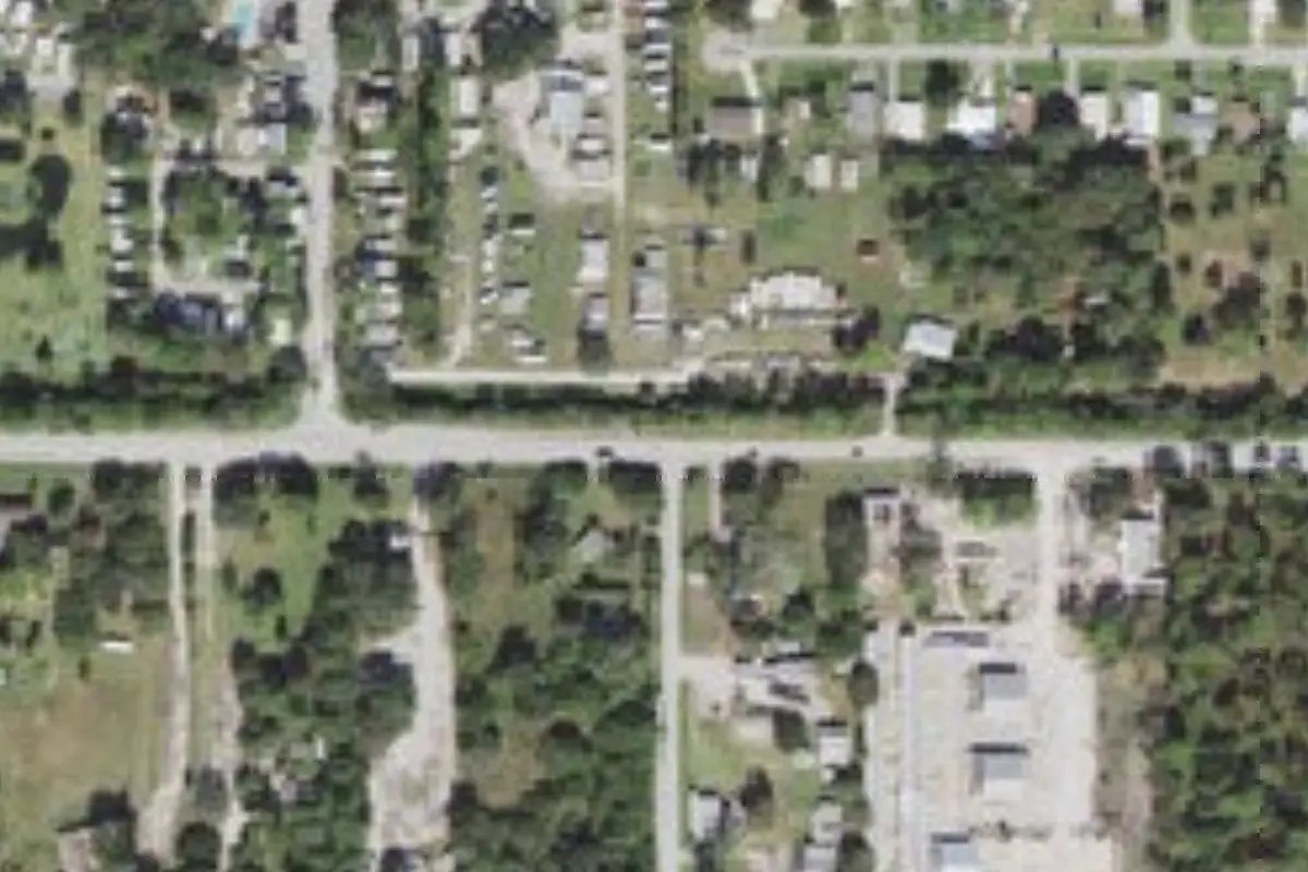 Aerial view of Road Runner Travel Resort