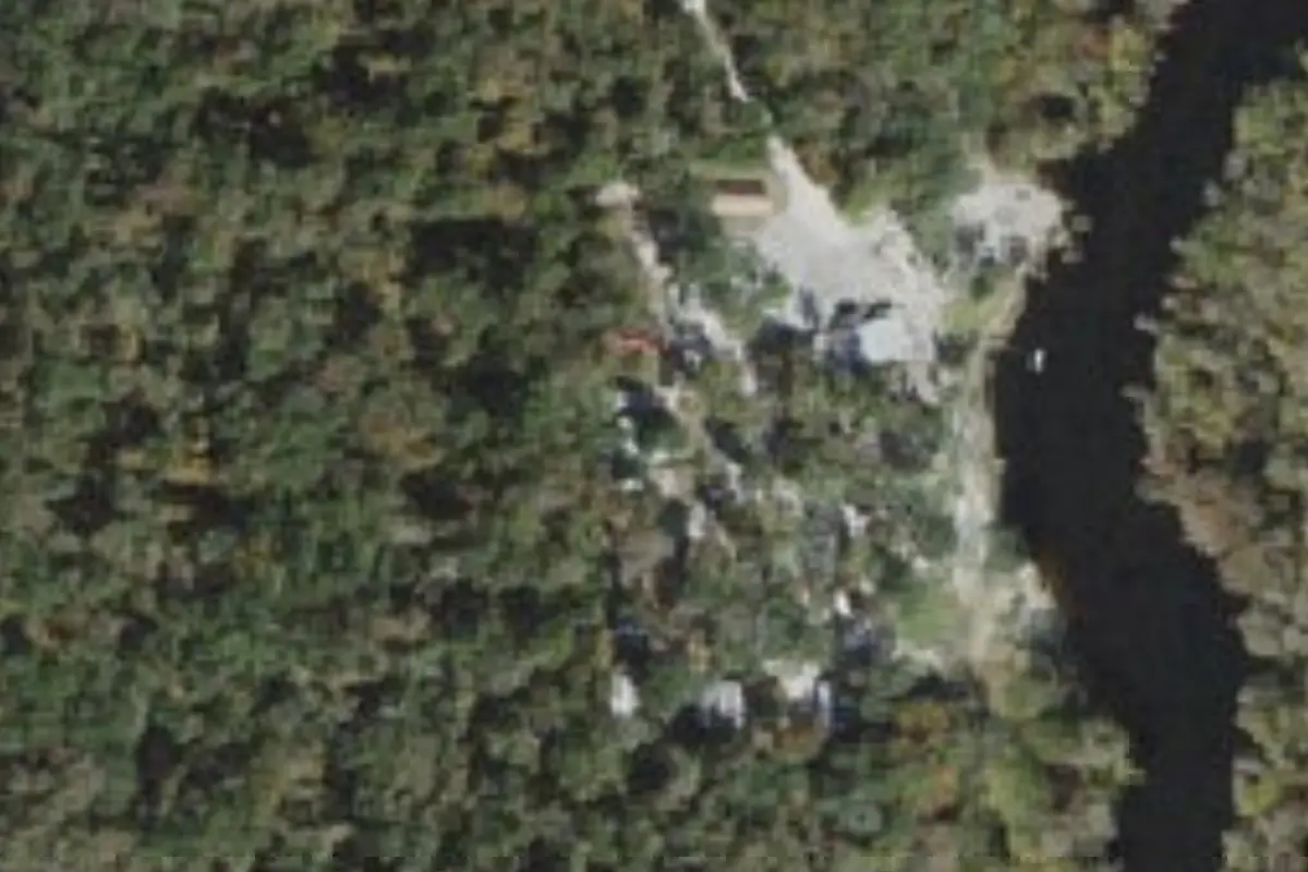 Aerial view of Sandy Point Trailer Park