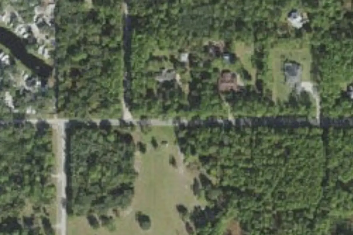Aerial view of Highbanks Marina & Campresort