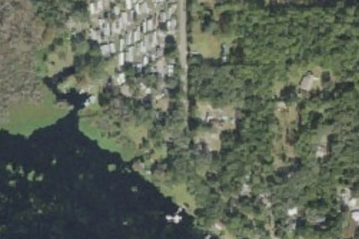 Aerial view of Tropical Marina & Resort on Lake Beresford