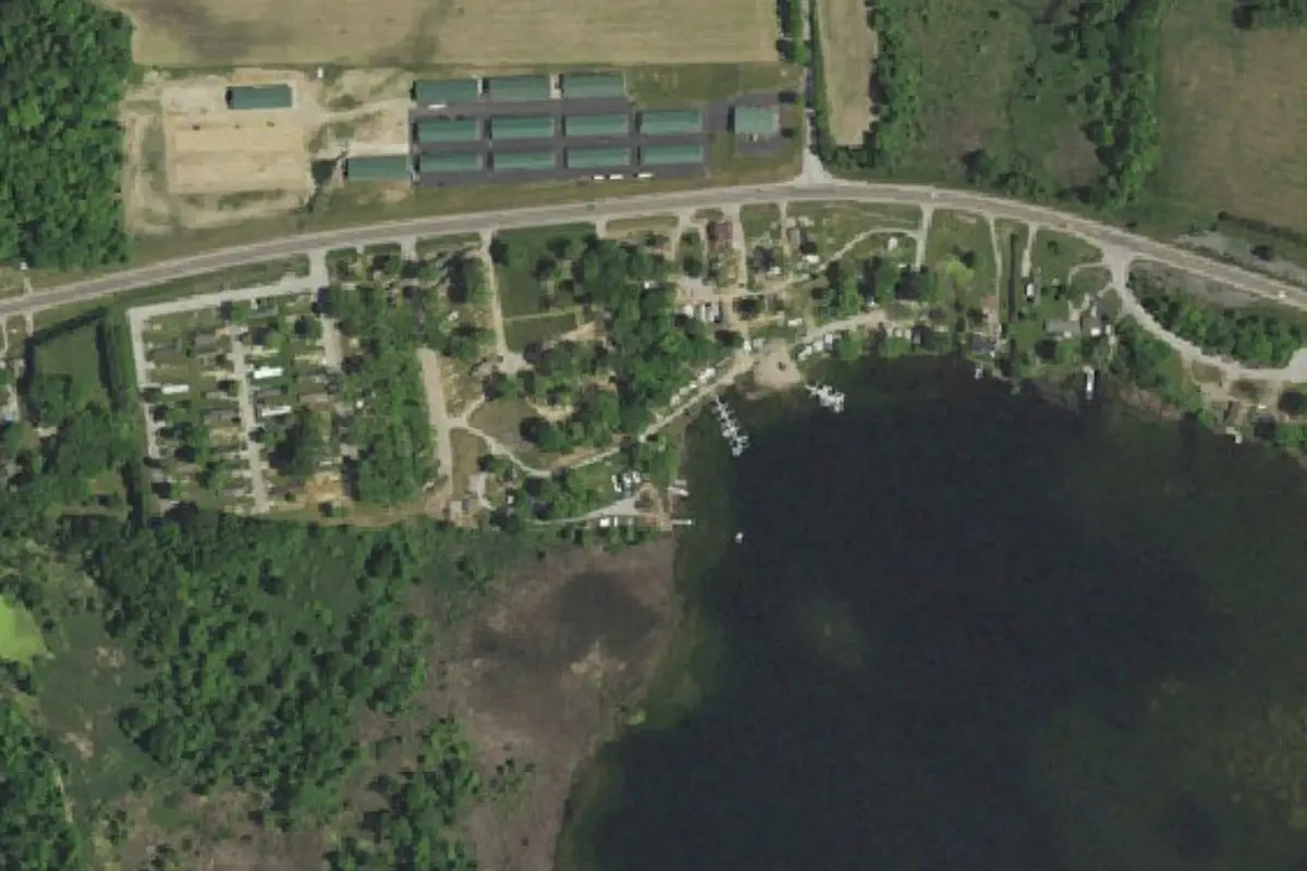 Aerial view of Silver Lake RV & Mobile Home Estates