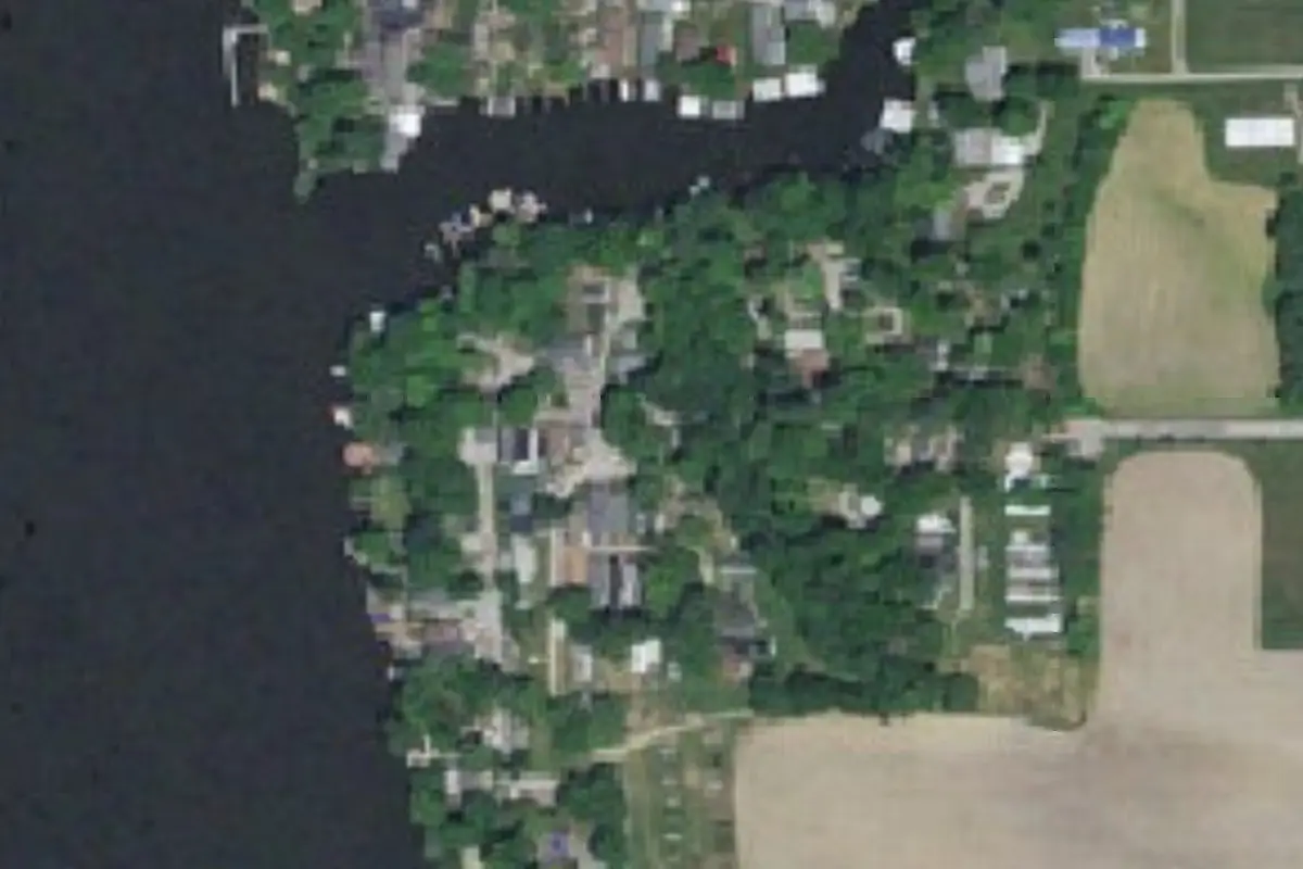 Aerial view of Lakeside Resort