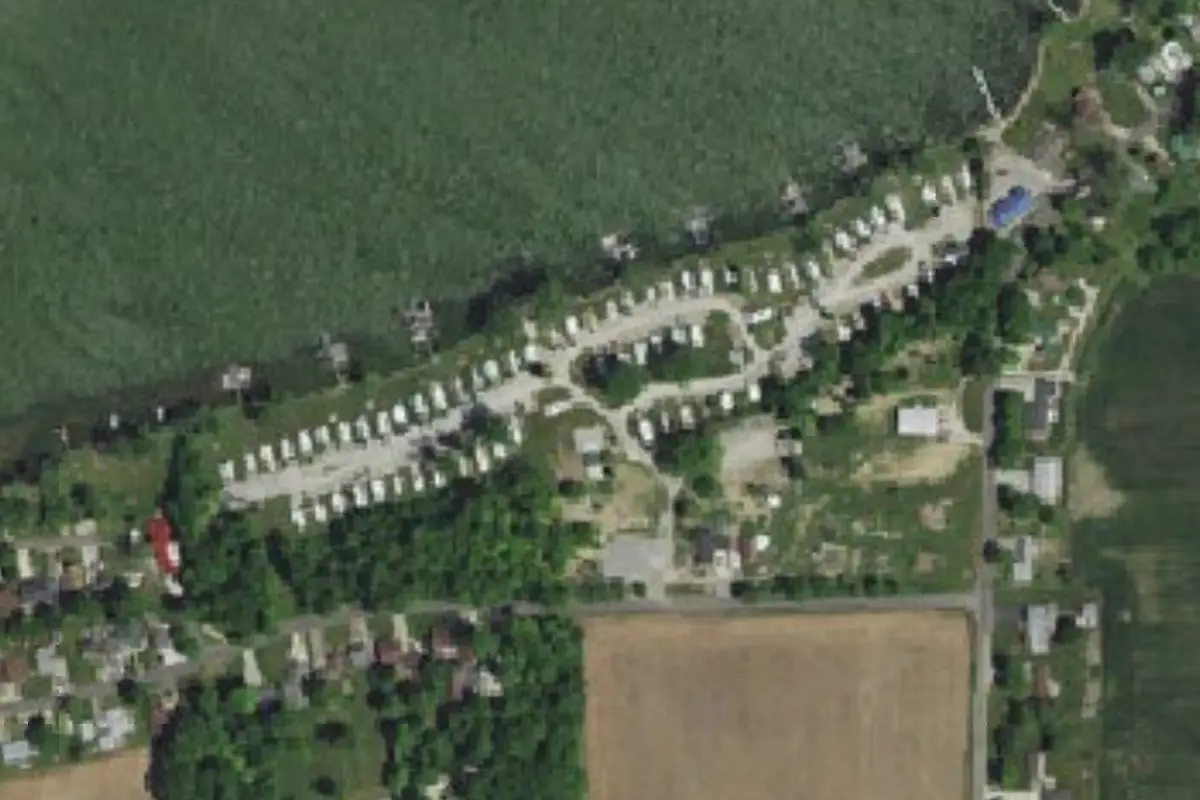 Aerial view of Davis Lakeside Campground